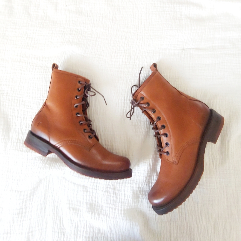 FRYE | Veronica Combat Boots | Size 7.5